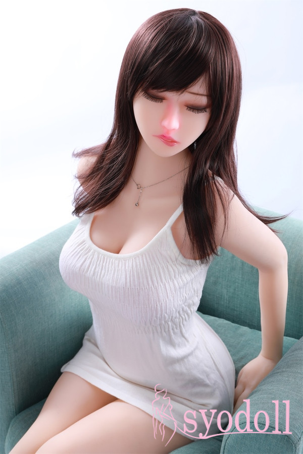 C-cup Leona Real doll kaufen 163cm