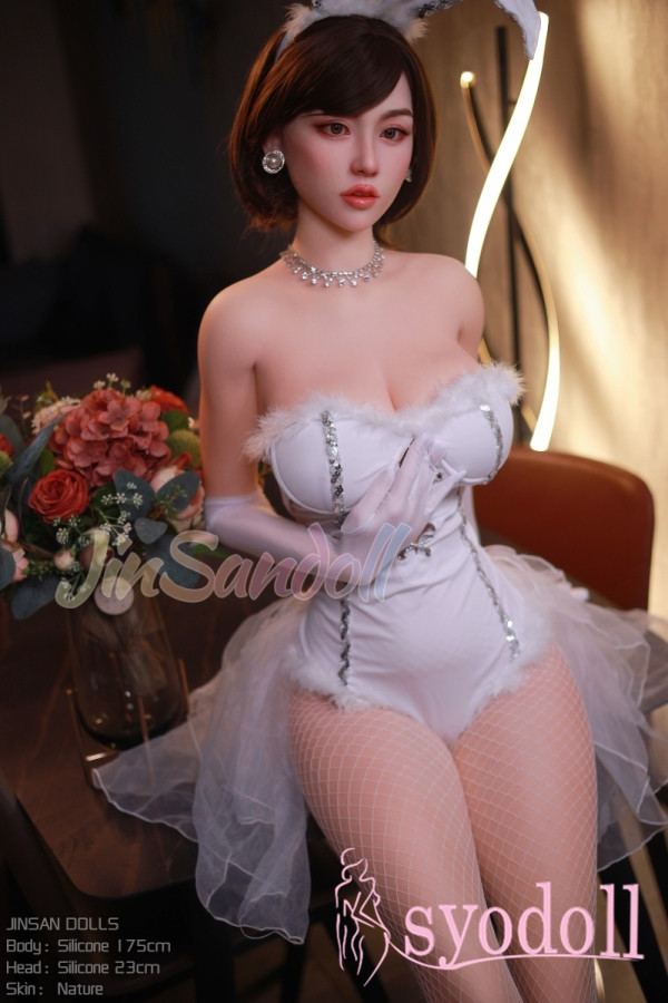 lifelike sex doll Nastasha