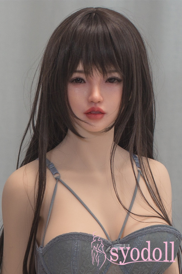 Aina sex doll