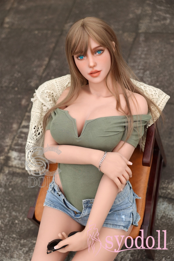 Aaliyah 161cm Real doll berlin