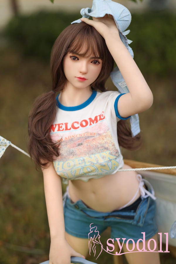Reen Big Chested Sex Doll