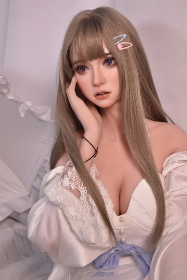 Elsa Genki Girl Romantische Sex Doll Fotos 